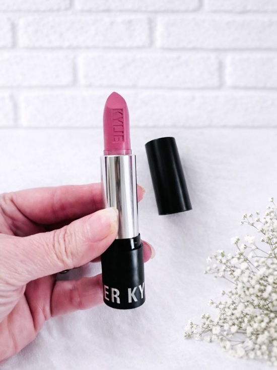 Kylie Jenner NEW IN BOX Lipstick - August Matte .12oz - Picture 2 of 14